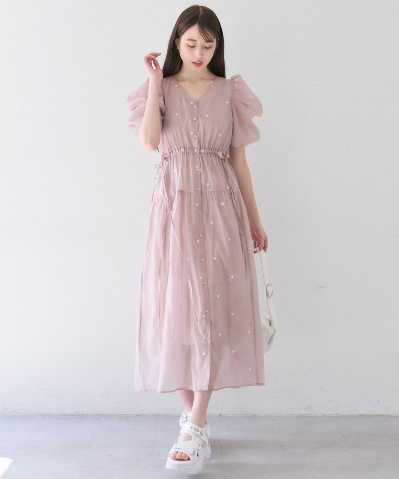 再予約・リバイバル】ハート刺繍ワンピース（4月下旬～5月上旬頃